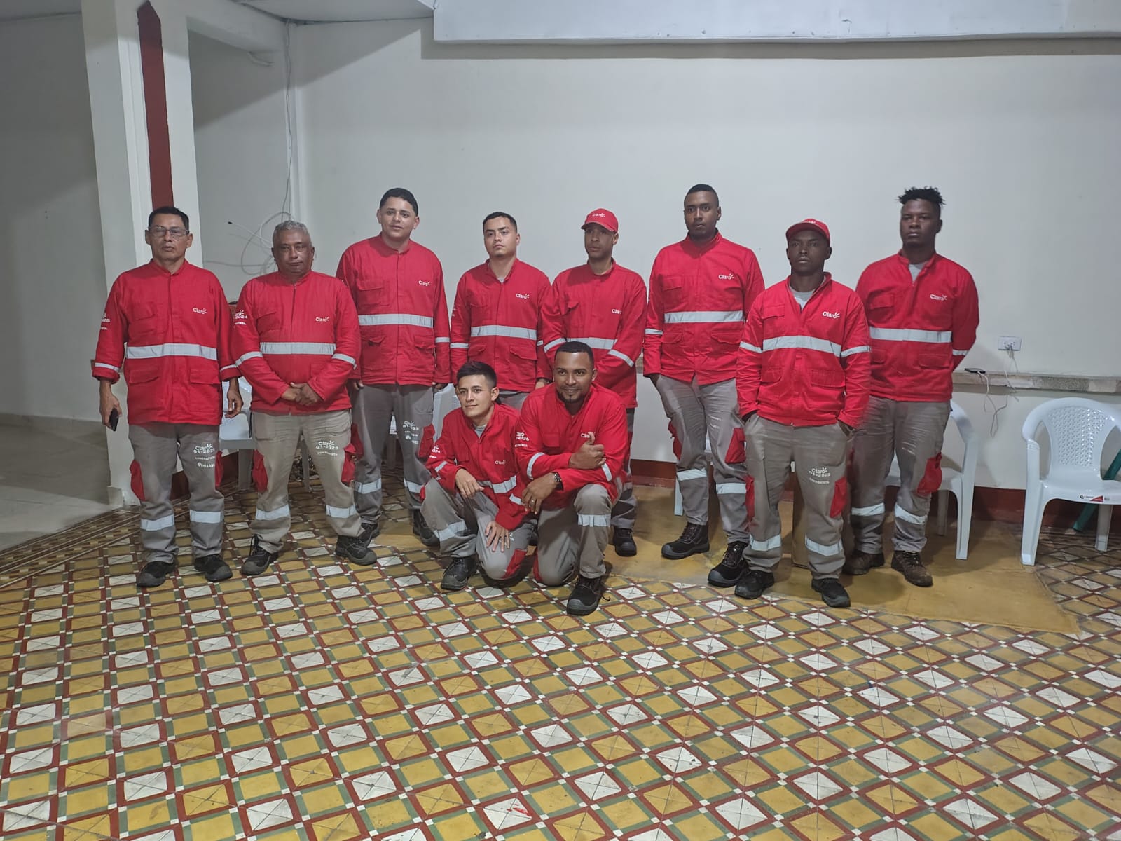 Equipo de Techcom Services en campo
